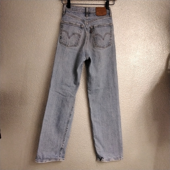 Levi's Premium Ribcage Distressed Straight Leg Cropped Jean  Size 24  Inseam 29 - Picture 5 of 7